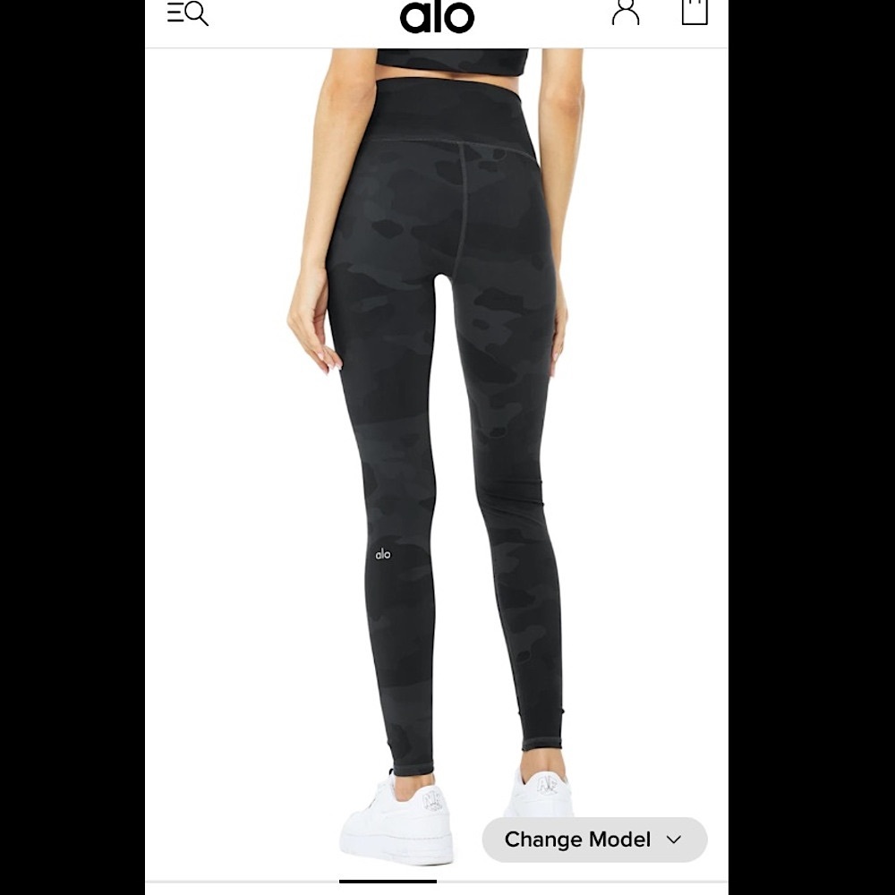 Alo Yoga Camo leggings NWOT